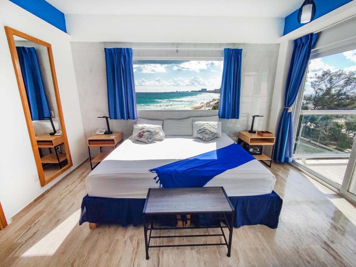 Paradise Beachfront & Nightlife Heart Канкун Экстерьер фото