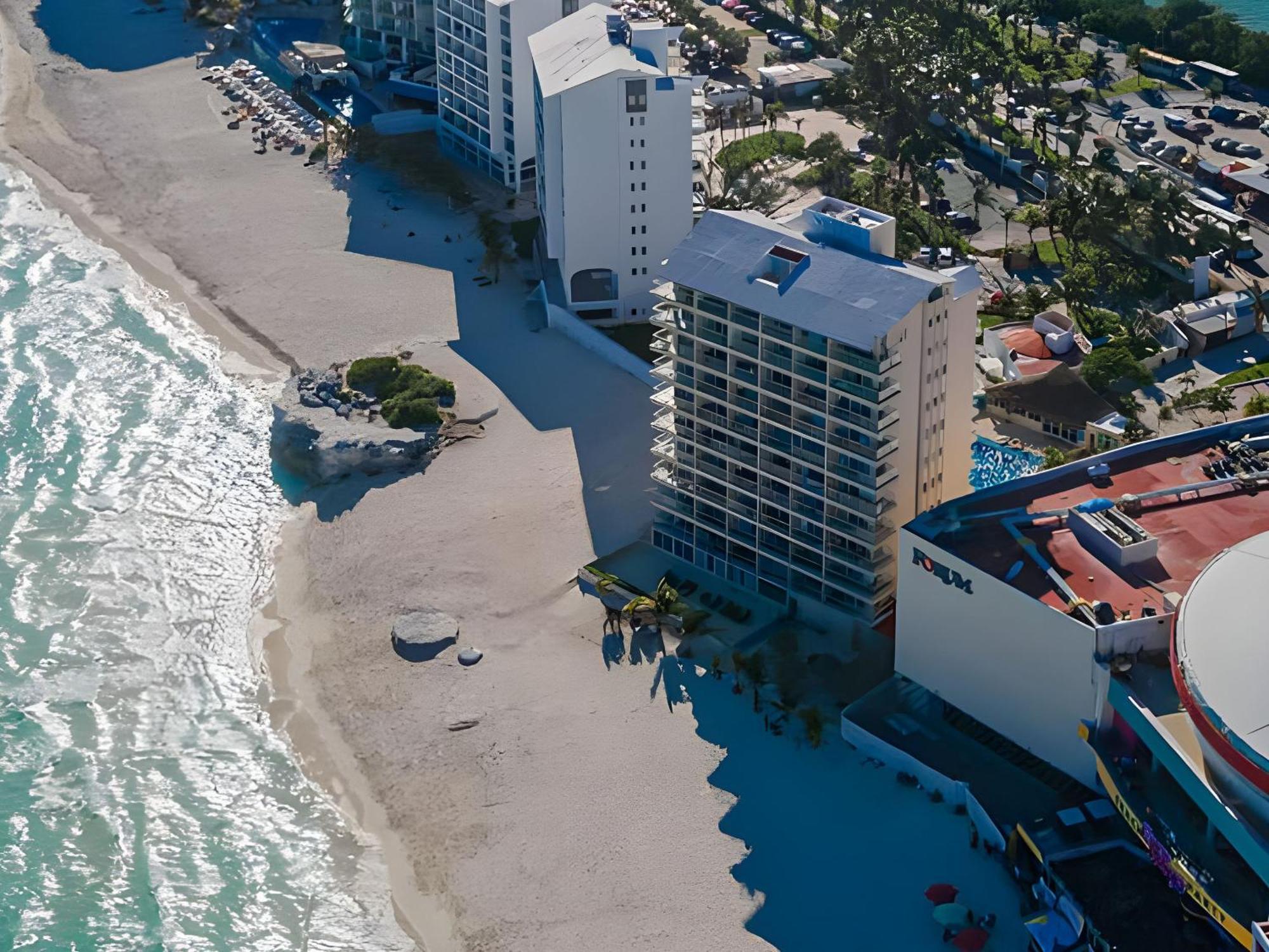 Paradise Beachfront & Nightlife Heart Канкун Экстерьер фото