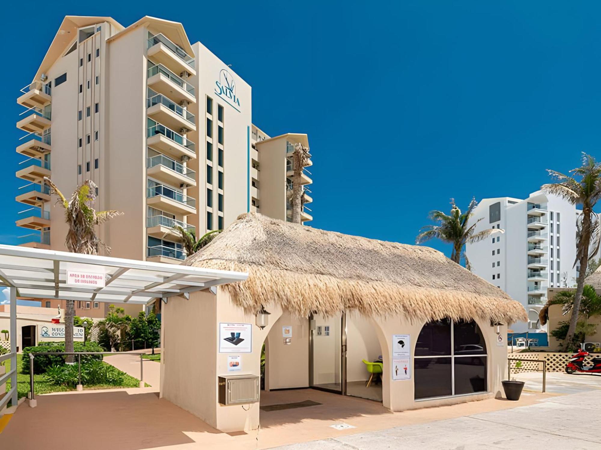 Paradise Beachfront & Nightlife Heart Канкун Экстерьер фото